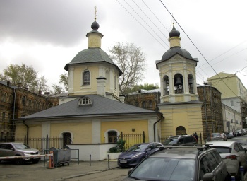 Храм Преподобного Сергия Радонежского в Крапивниках