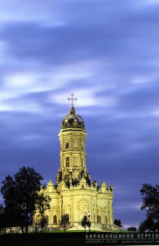 Знаменская церковь в Дубровицах