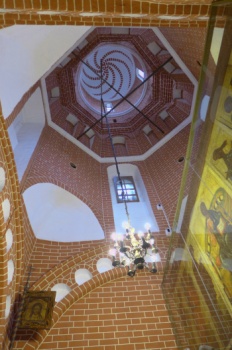 Интерьер придела Покровского собора: архитектура и символика