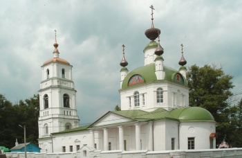 Храм Живоначальной Троицы в селе Хотеичи