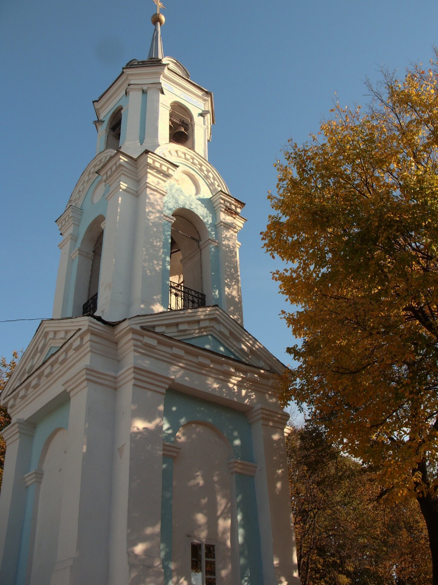 Колокольня церкви Успения Пресвятой Богородицы с Полонища в Пскове