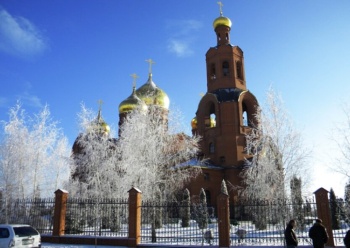 Спасо-Преображенский собор в Губкине зимой