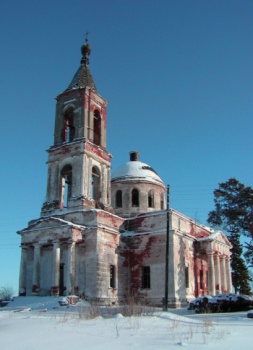 Храм Живоначальной Троицы в селе Микшино