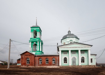 Церковь Троицы Живоначальной в селе Волотово
