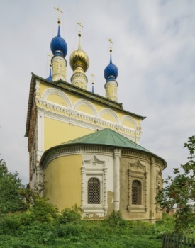 Храм Рождества Пресвятой Богородицы в селе Горицы