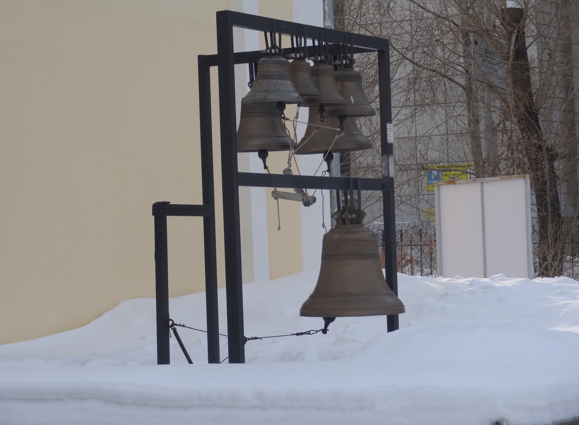 Звонница Крестовоздвиженской церкви в Екатеринбурге