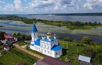 Храм Святителя Николая Чудотворца в селе Исады