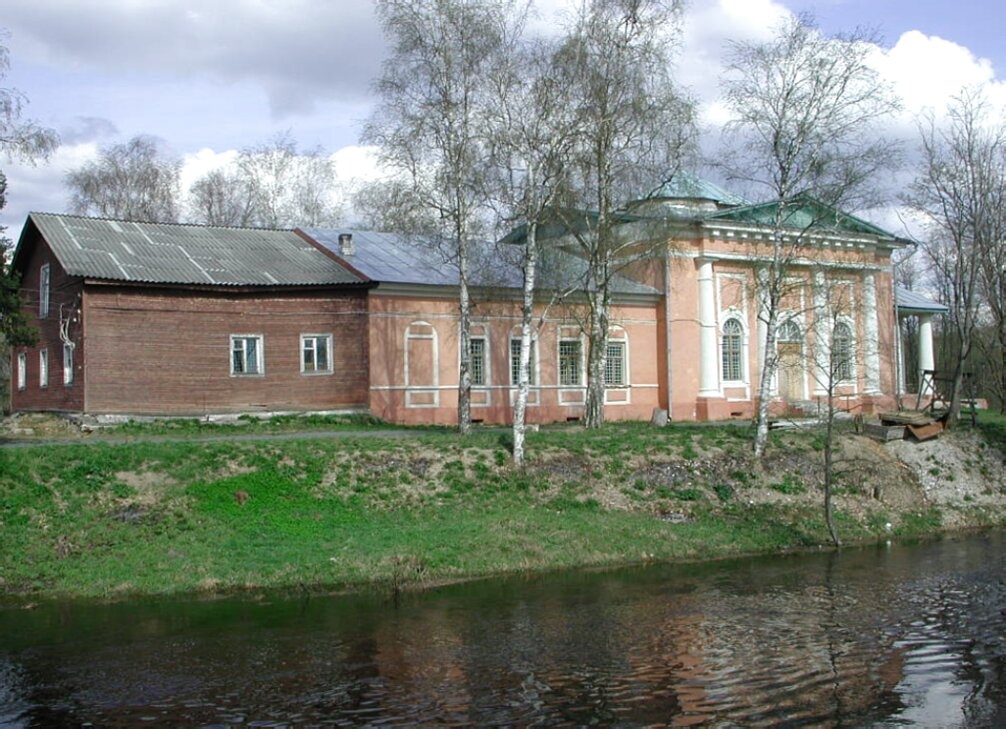 Смоленская церковь иконы Божией Матери в Олонце