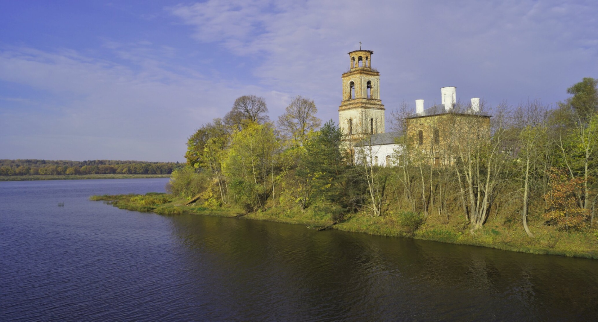 Церковь Смоленской иконы Божией Матери в селе Устье