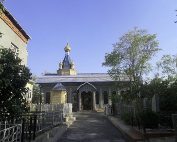 Храм святого Александра Невского в Ташкенте