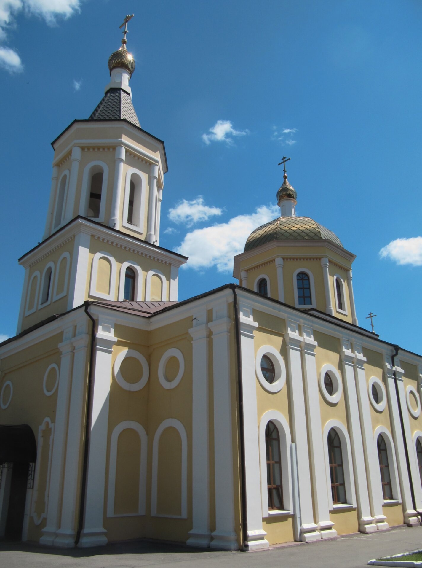 Храм Рождества Христова в Саратове - архитектура и внешний вид