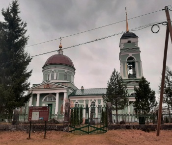 Храм святых апостолов Петра и Павла в селе Сомино