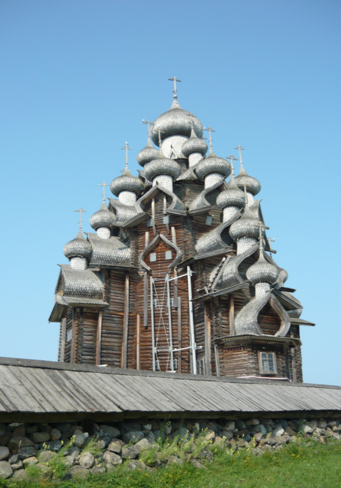 Преображенская церковь на острове Кижи: архитектурный шедевр Русского Севера