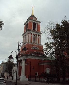 Храм Троицы Живоначальной в Вишняках