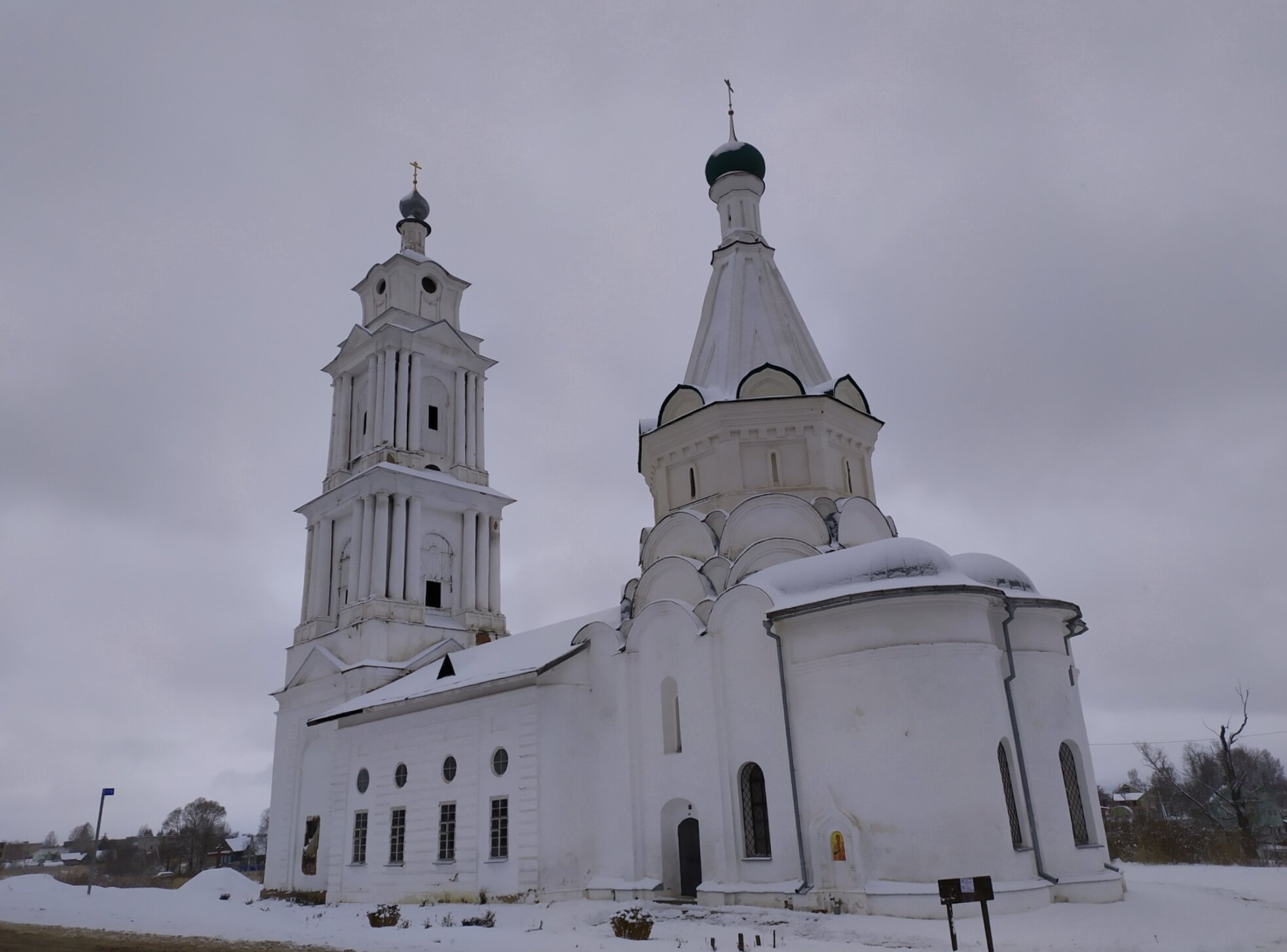 Храм Великомученика Никиты в селе Елизарово