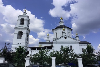 Храм Святой Троицы в Троице-Сельцы