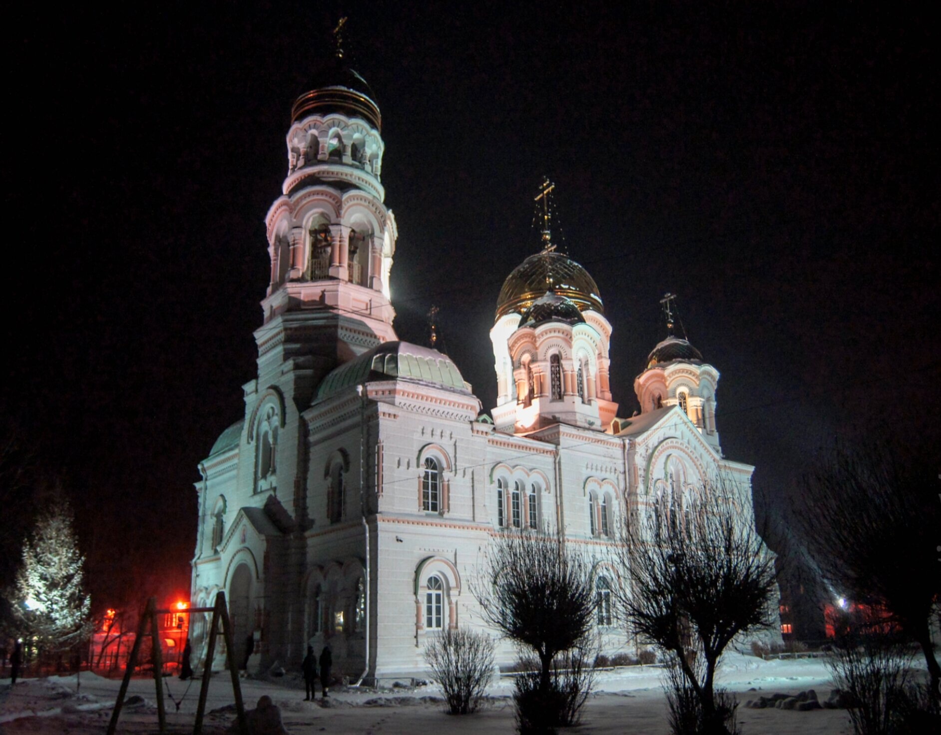 Храм Иоанна Предтечи в селе Култаево - зимняя ночная фотография