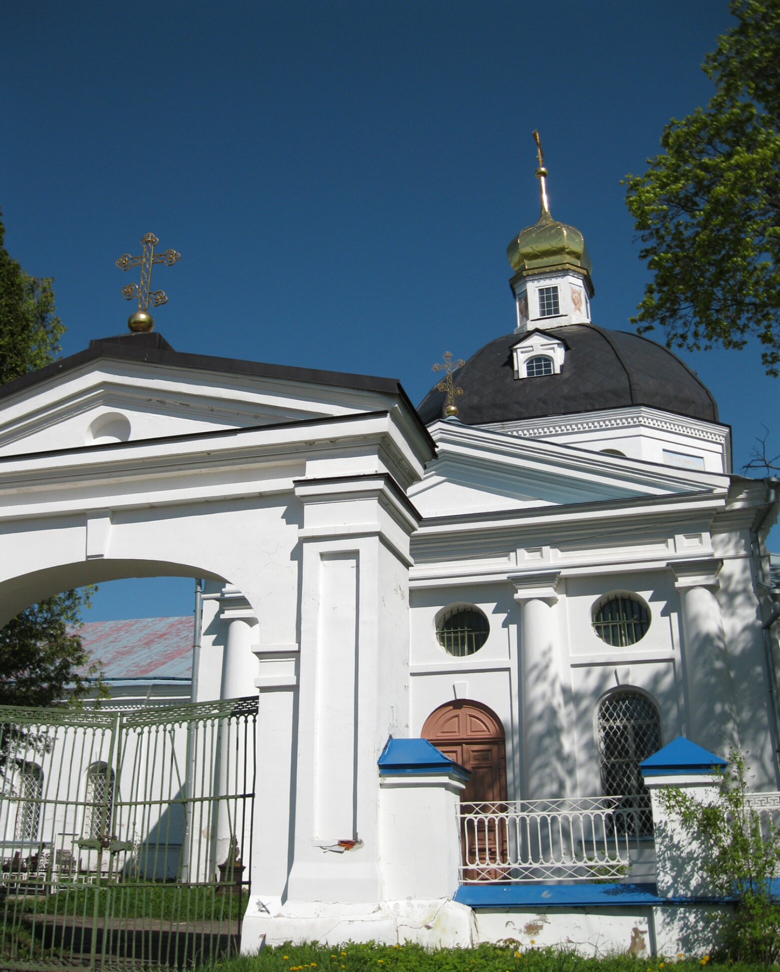 Вознесенская церковь в деревне Тархово