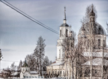 Храм Святой Троицы в селе Русские Краи зимой