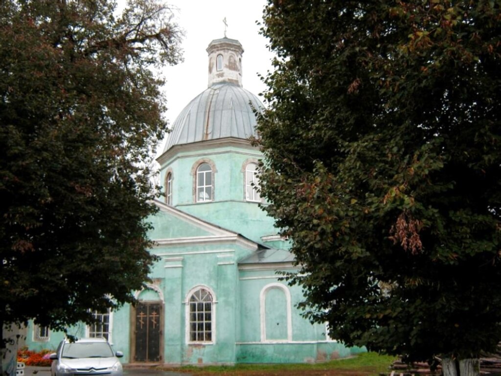 Храм Архангела Михаила в селе Репное