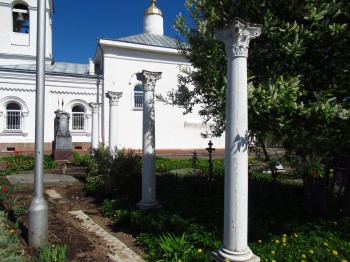 Храм Архангела Михаила в деревне Сижно