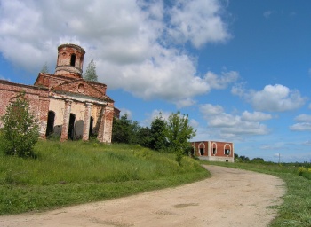 Церковь Троицы Живоначальной в селе Спирино