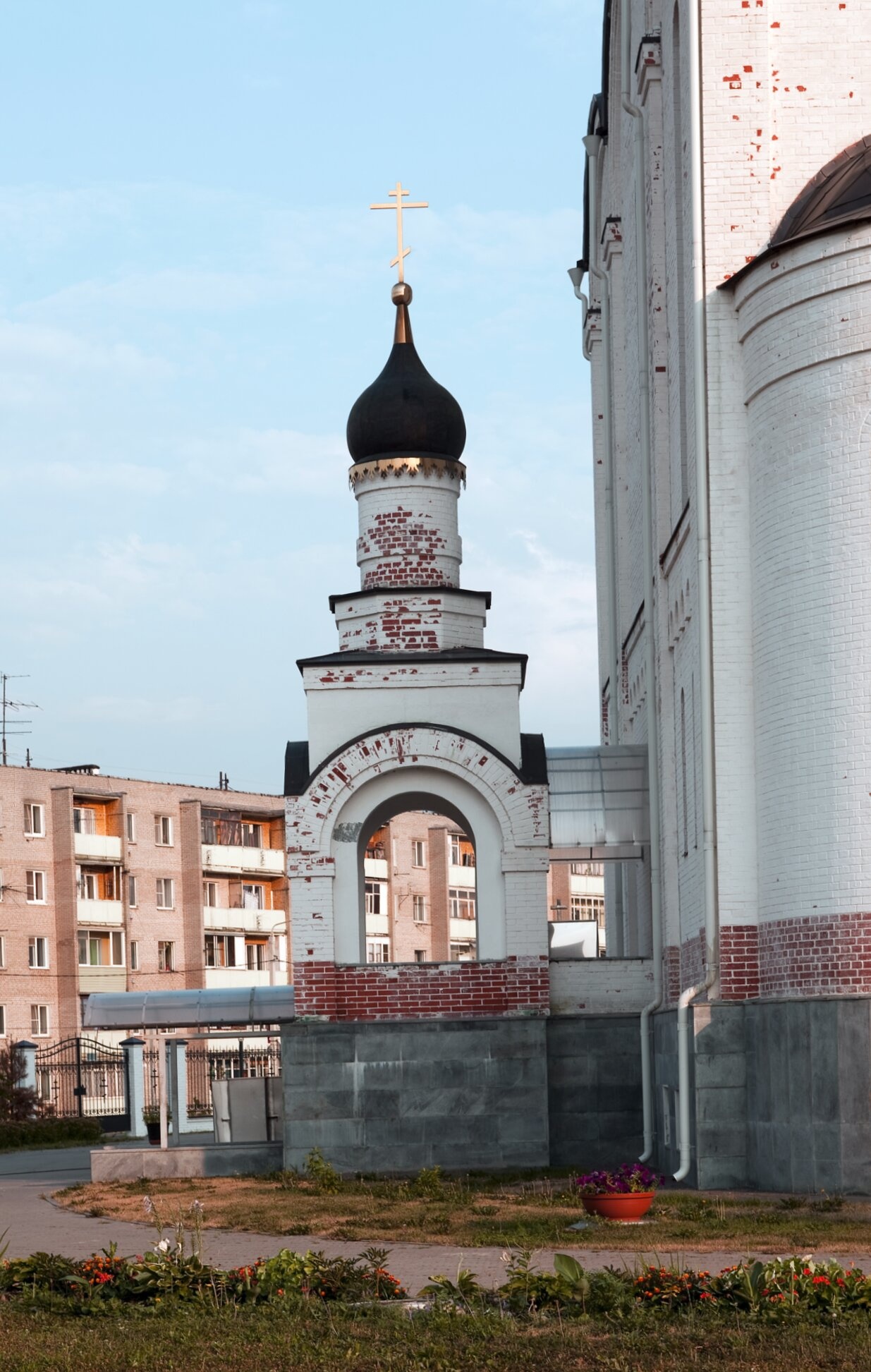 Храм Пророка Божия Илии в Апрелевке