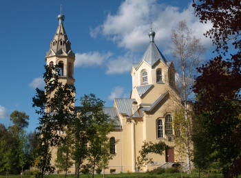 Храм Происхождения Честных Древ Животворящего Креста Господня в Лисино-Корпусе