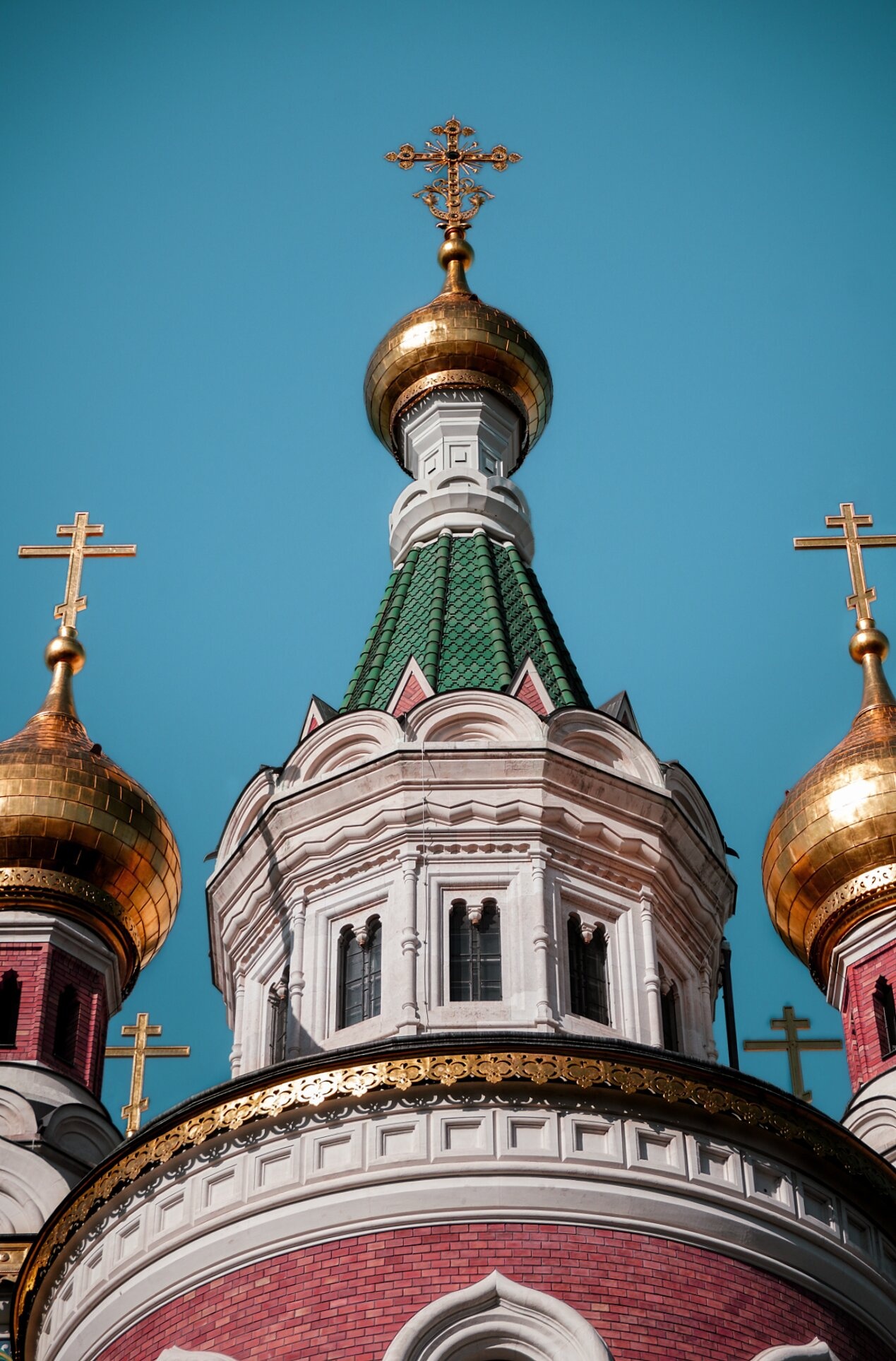 Купола русского православного собора Святого Николая в Вене