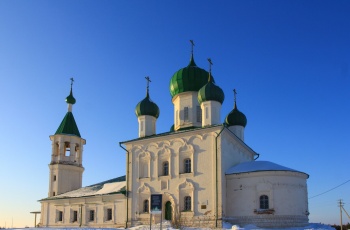Церковь Дмитрия Солунского в селе Ломоносово - зимний вид
