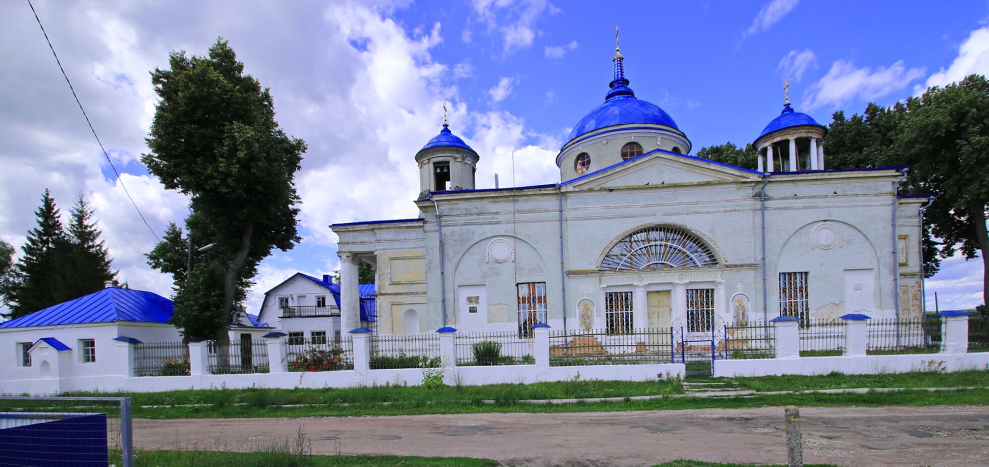 Храм Успения Пресвятой Богородицы в селе Радогощь