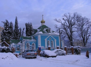 Храм Рождества Пресвятой Богородицы в Лазаревском - зимняя фотография