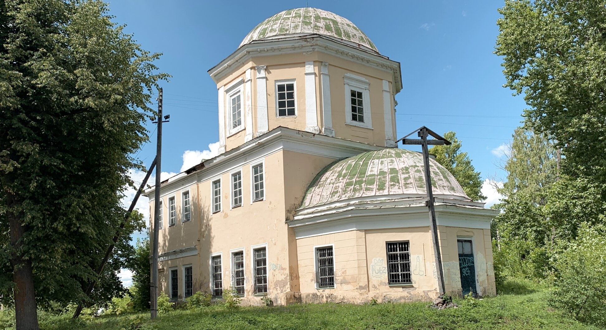 Церковь Воздвижения Креста Господня в Торжке