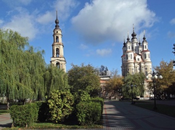 Храм во имя святых чудотворцев и бессребреников Космы и Дамиана в Калуге