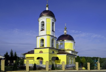 Храм Вознесения Господня в деревне Сатино-Русском