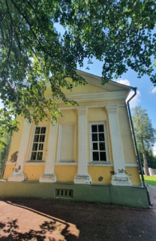 Церковь Покрова Пресвятой Богородицы в усадьбе Покровское