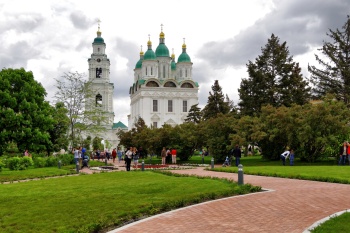 Успенский собор и Пречистенская колокольня в Астраханском кремле