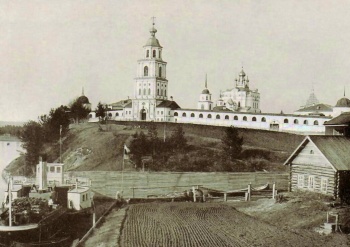 Артемиево-Веркольский мужской монастырь на фотографии