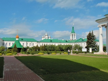 Спасо-Яковлевский Димитриев монастырь в Ростове Великом