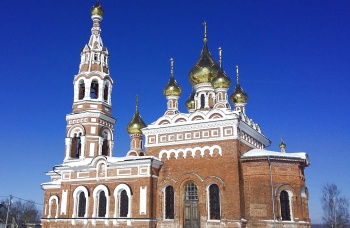 Церковь Михаила Архангела в селе Красное