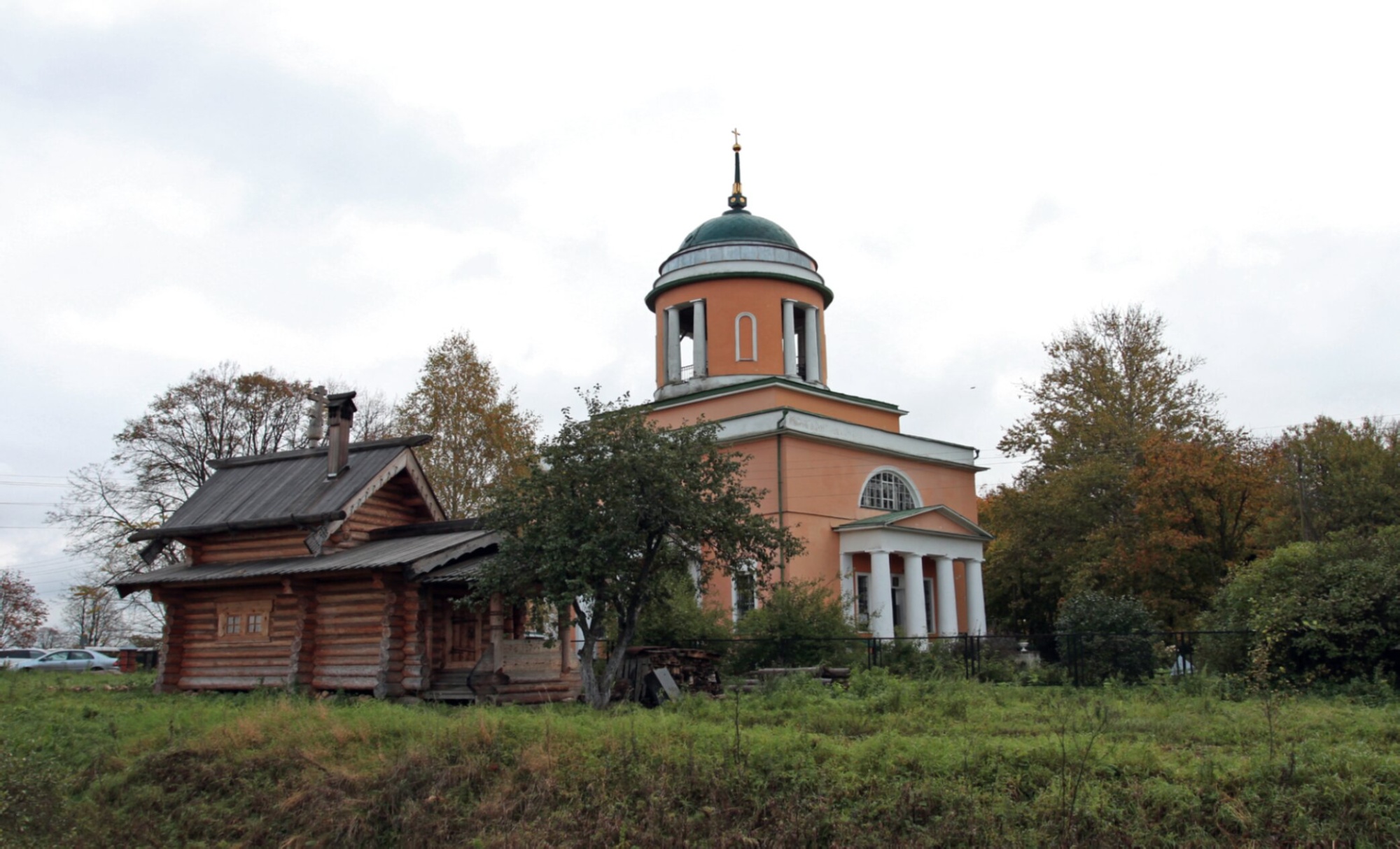 Церковь Тихвинской иконы Божией Матери в селе Воздвиженское