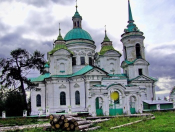 Свято-Николаевский храм в селе Быньги