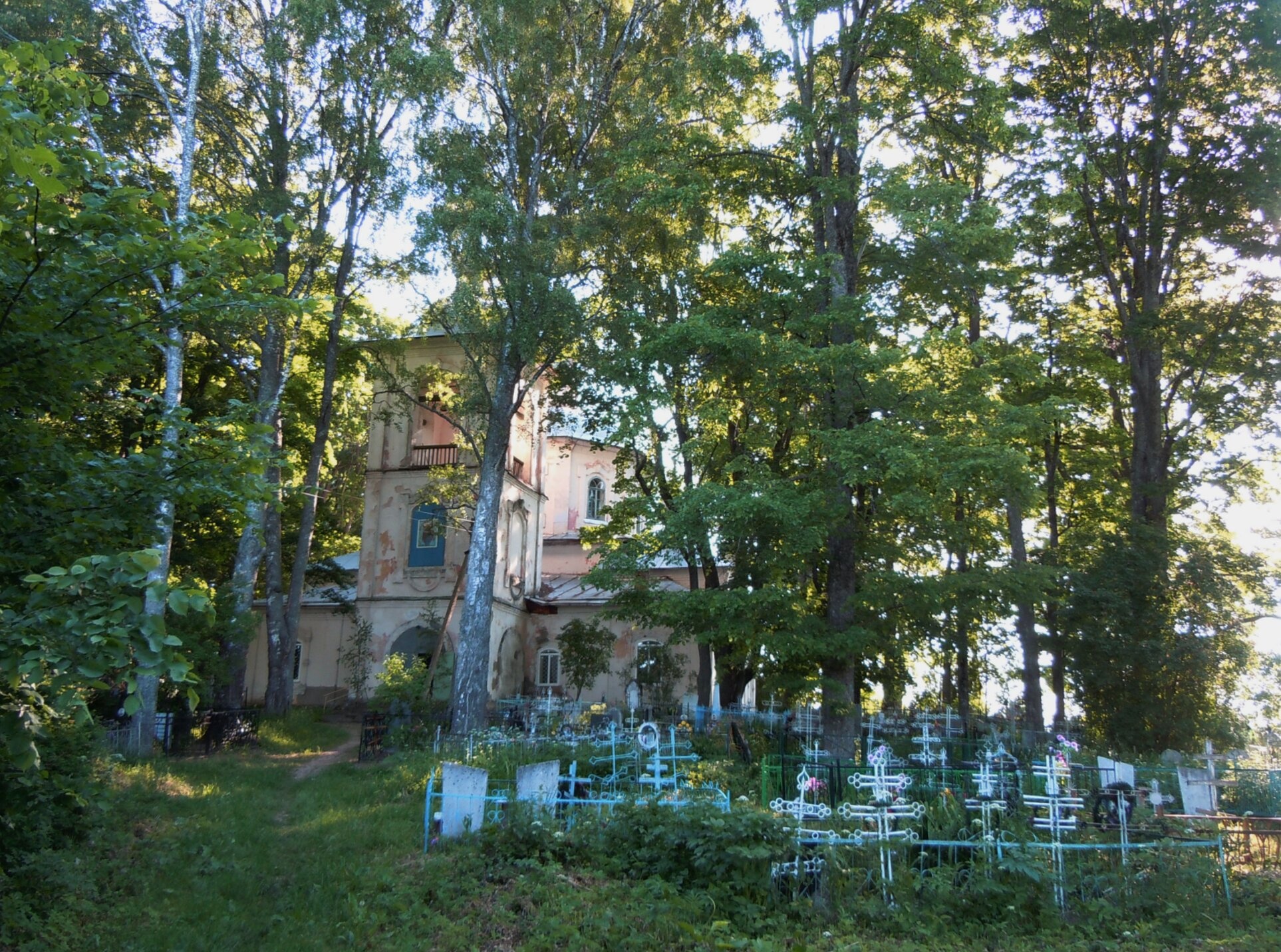 Церковь Покрова Пресвятой Богородицы в деревне Павы
