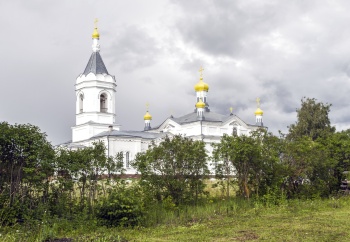 Храм Михаила Архангела в селе Уртма