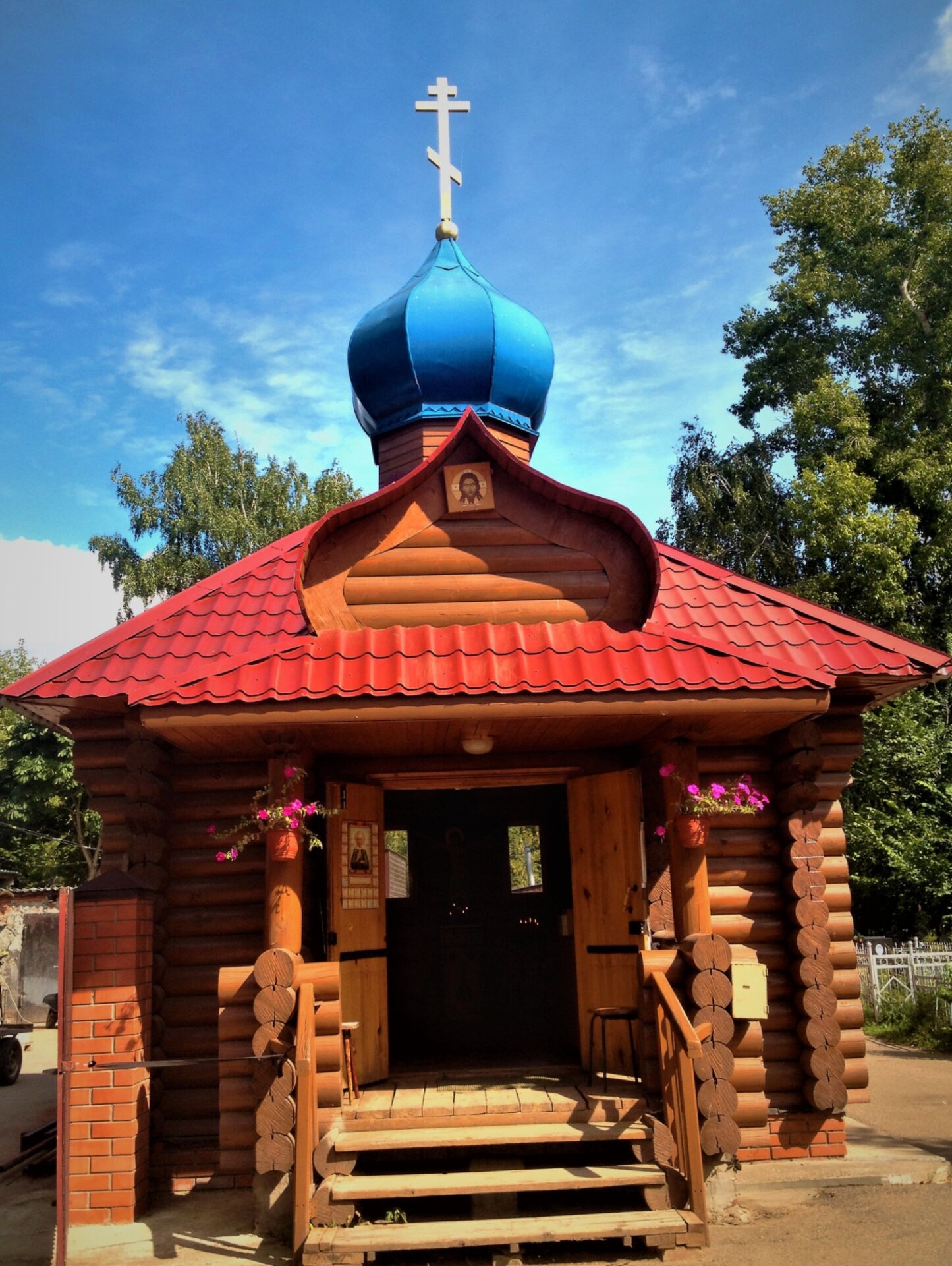 Часовня во имя святого Архистратига Божия Михаила на Архангельском кладбище в Казани