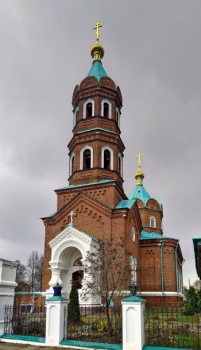 Храм Живоначальной Троицы в селе Безводное