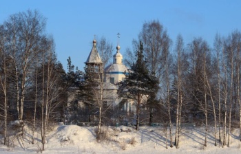 Церковь Покрова Пресвятой Богородицы в деревне Пестово зимой