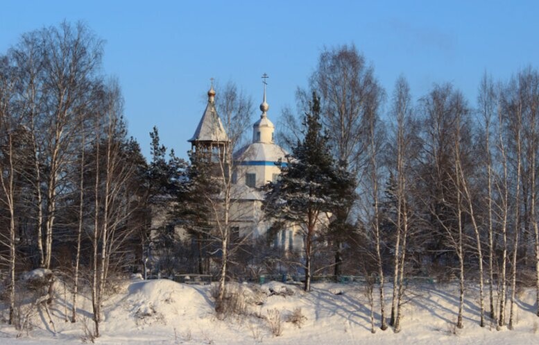 Церковь Покрова Пресвятой Богородицы в деревне Пестово зимой
