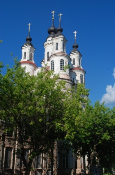 Храм во имя святых бессребреников Космы и Дамиана в Калуге