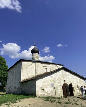 Храм Космы и Дамиана с Гремячей горы в Пскове